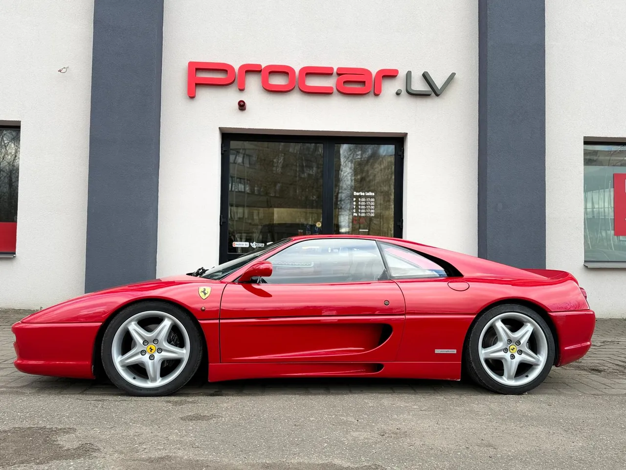 Ferrari F355 Berlinetta