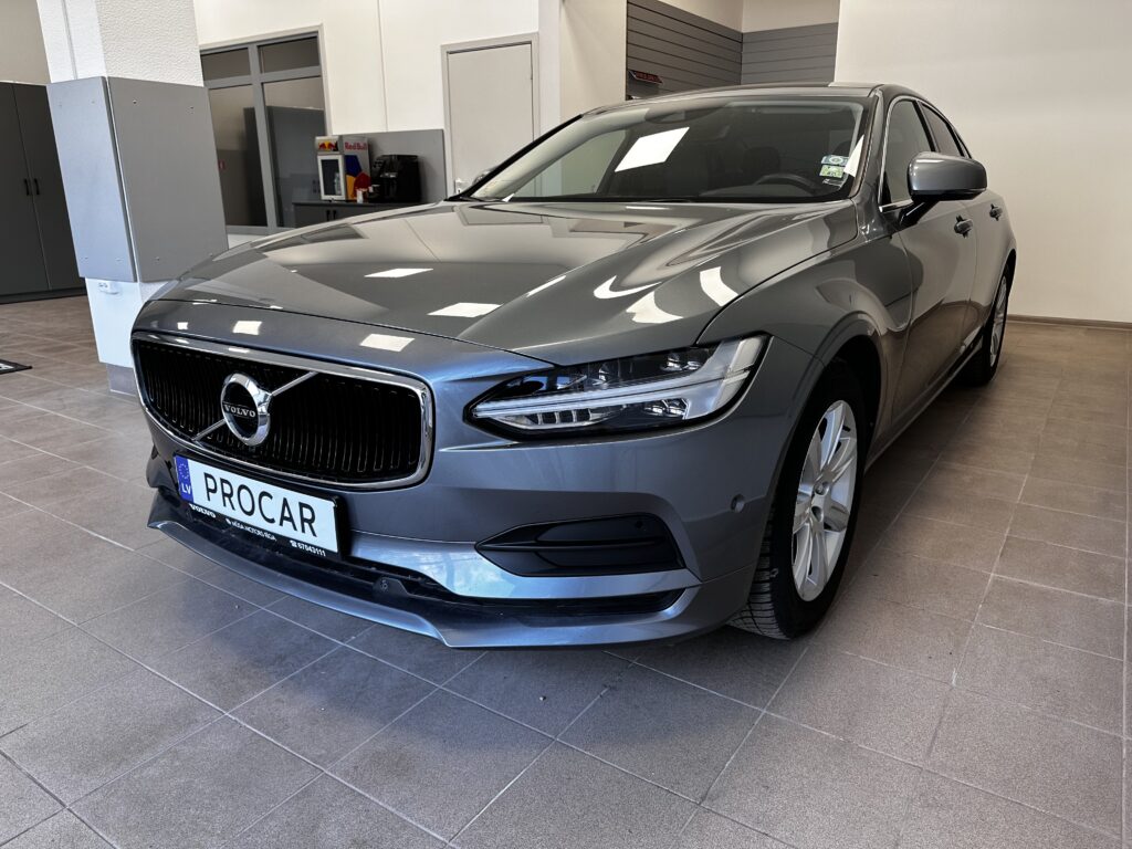 Volvo S90 D3 Momentum - Procar