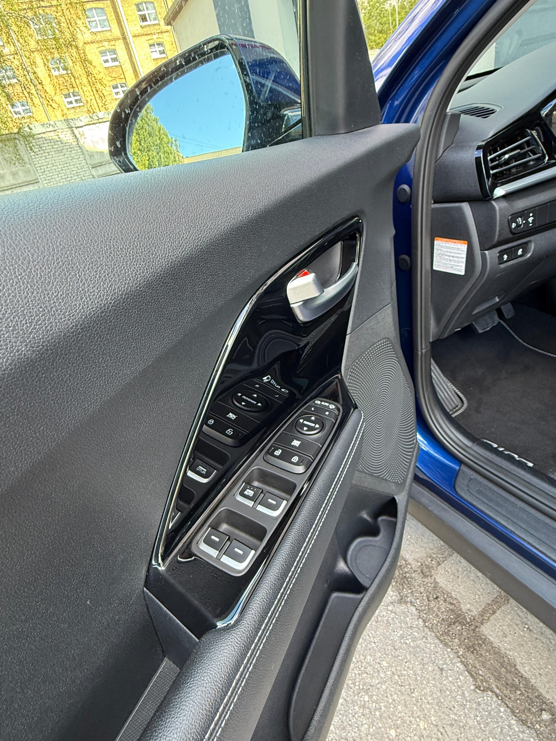 Kia e-Niro 64KWh - Image 11