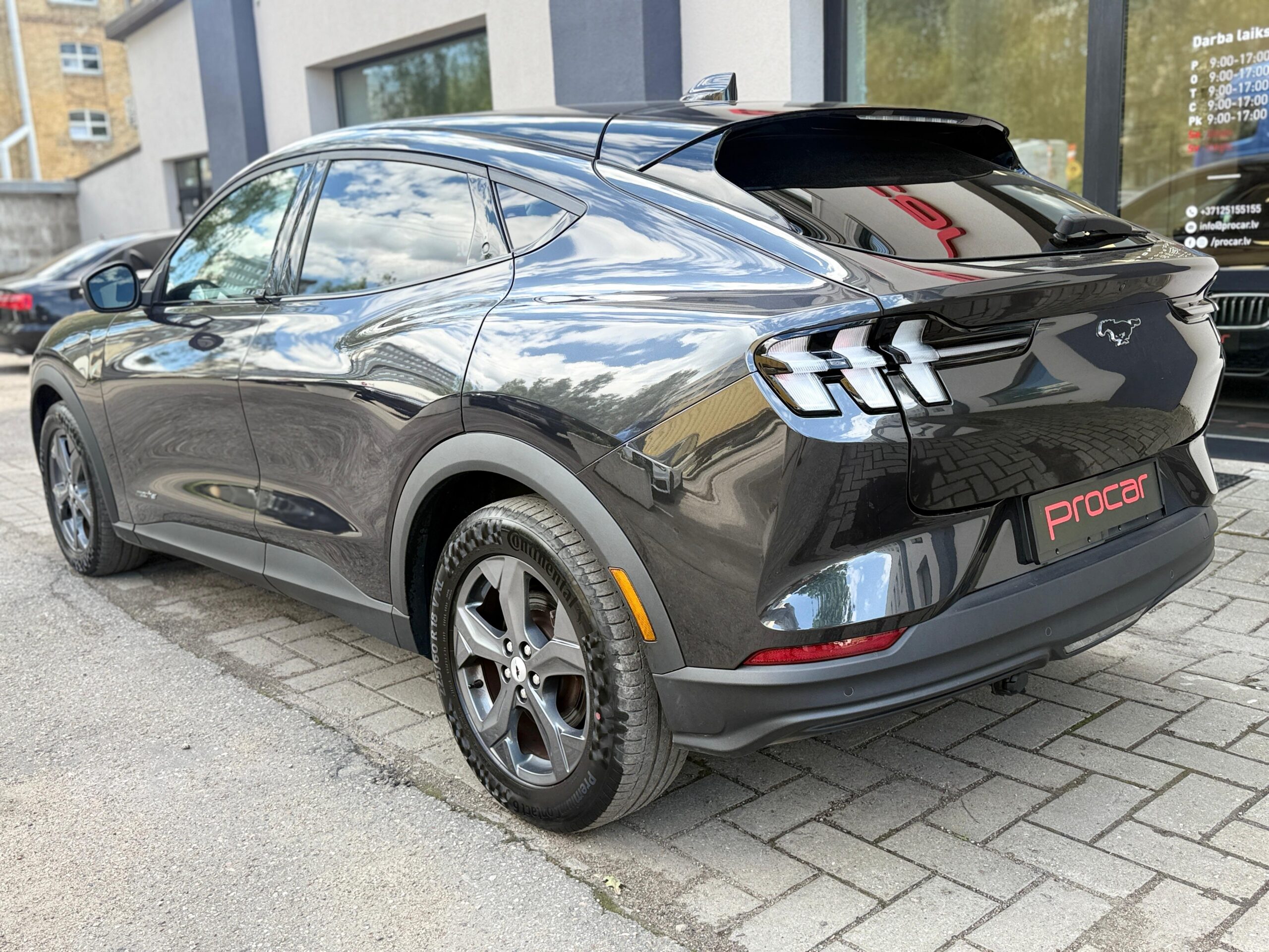 Ford Mustang Mach-E Standard Range RWD 198 kW / 269 ZS - Image 20