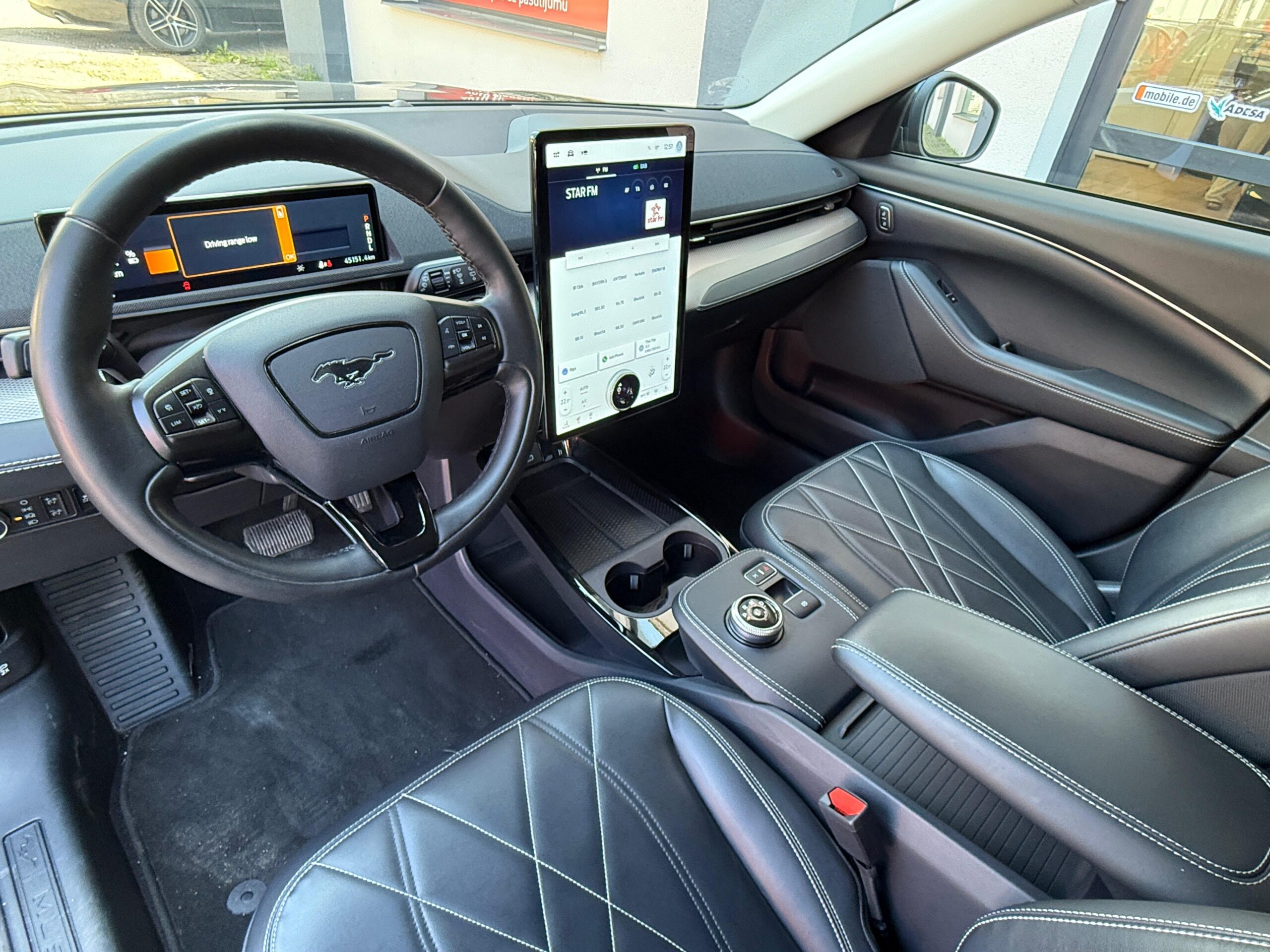 Ford Mustang Mach-E Standard Range RWD 198 kW / 269 ZS - Image 3