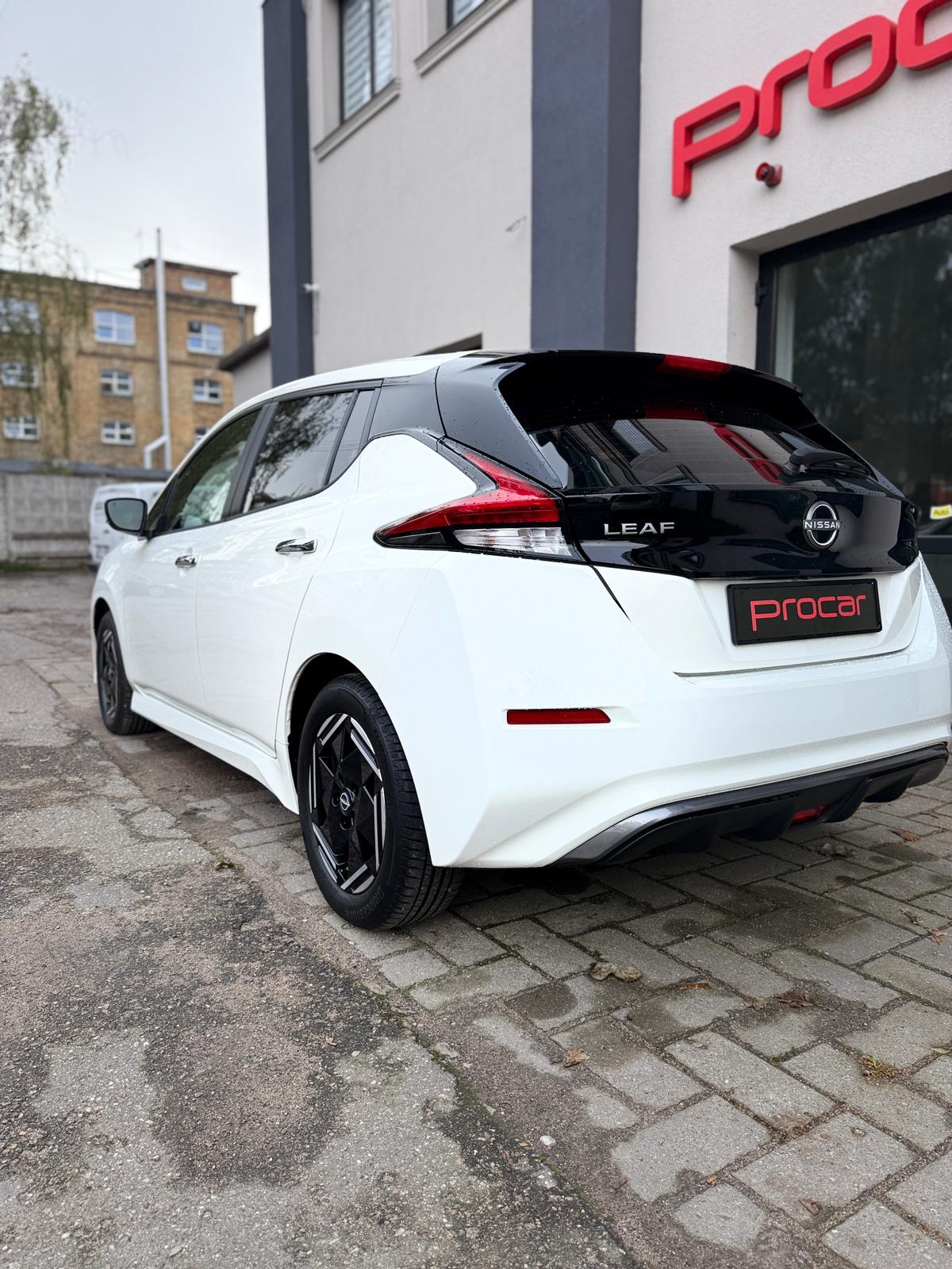 NISSAN LEAF 39 kWh ACENTA – 2022 - Image 9