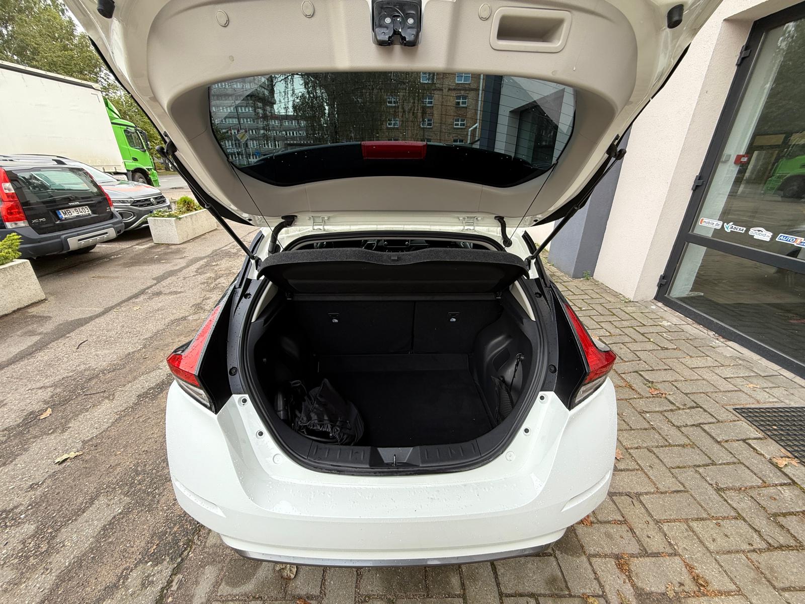 NISSAN LEAF 39 kWh ACENTA – 2022 - Image 18