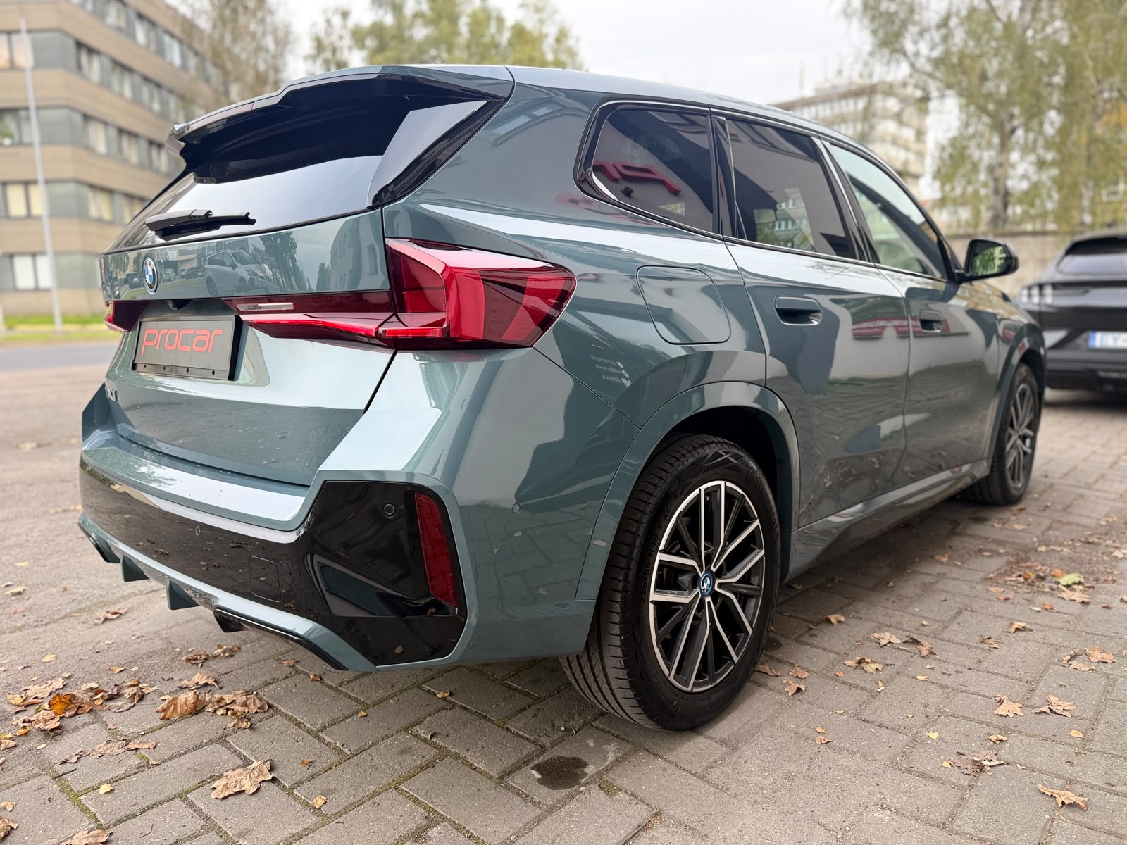 BMW iX1 xDrive30 M Sport - Image 9