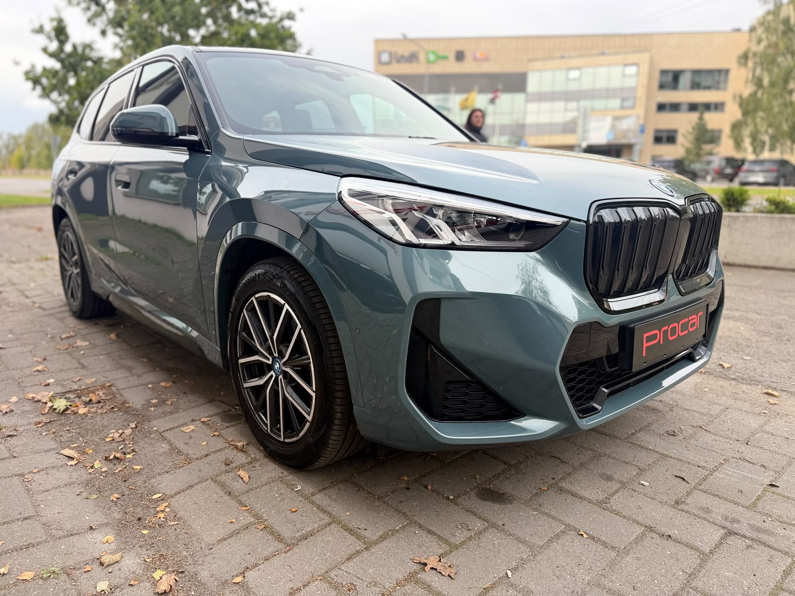 BMW iX1 xDrive30 M Sport - Image 7