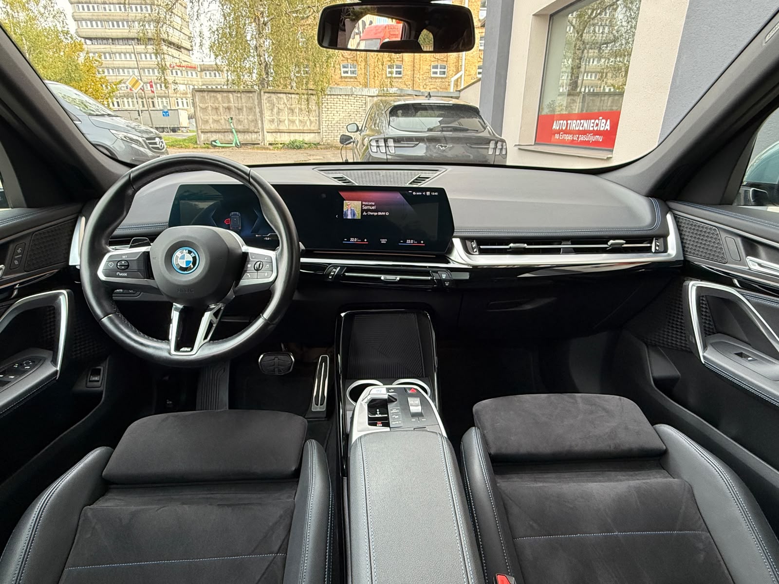 BMW iX1 xDrive30 M Sport - Image 15