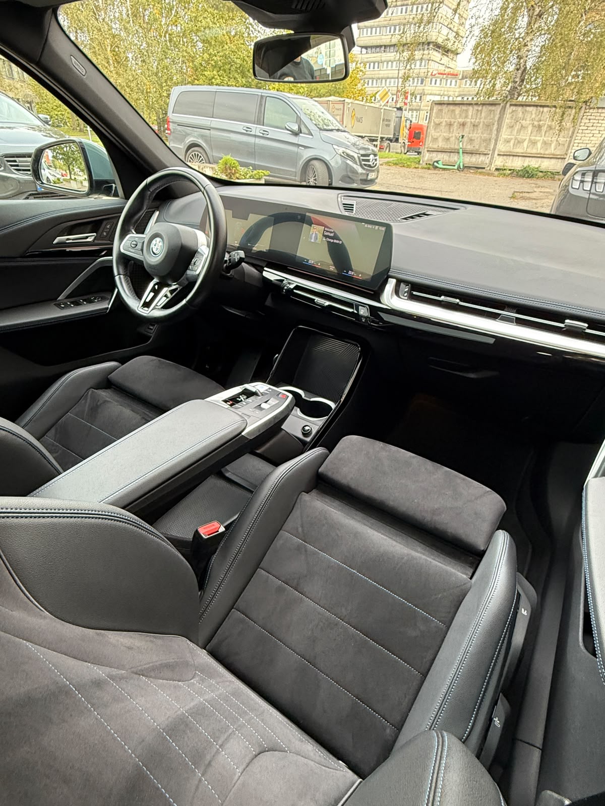 BMW iX1 xDrive30 M Sport - Image 19