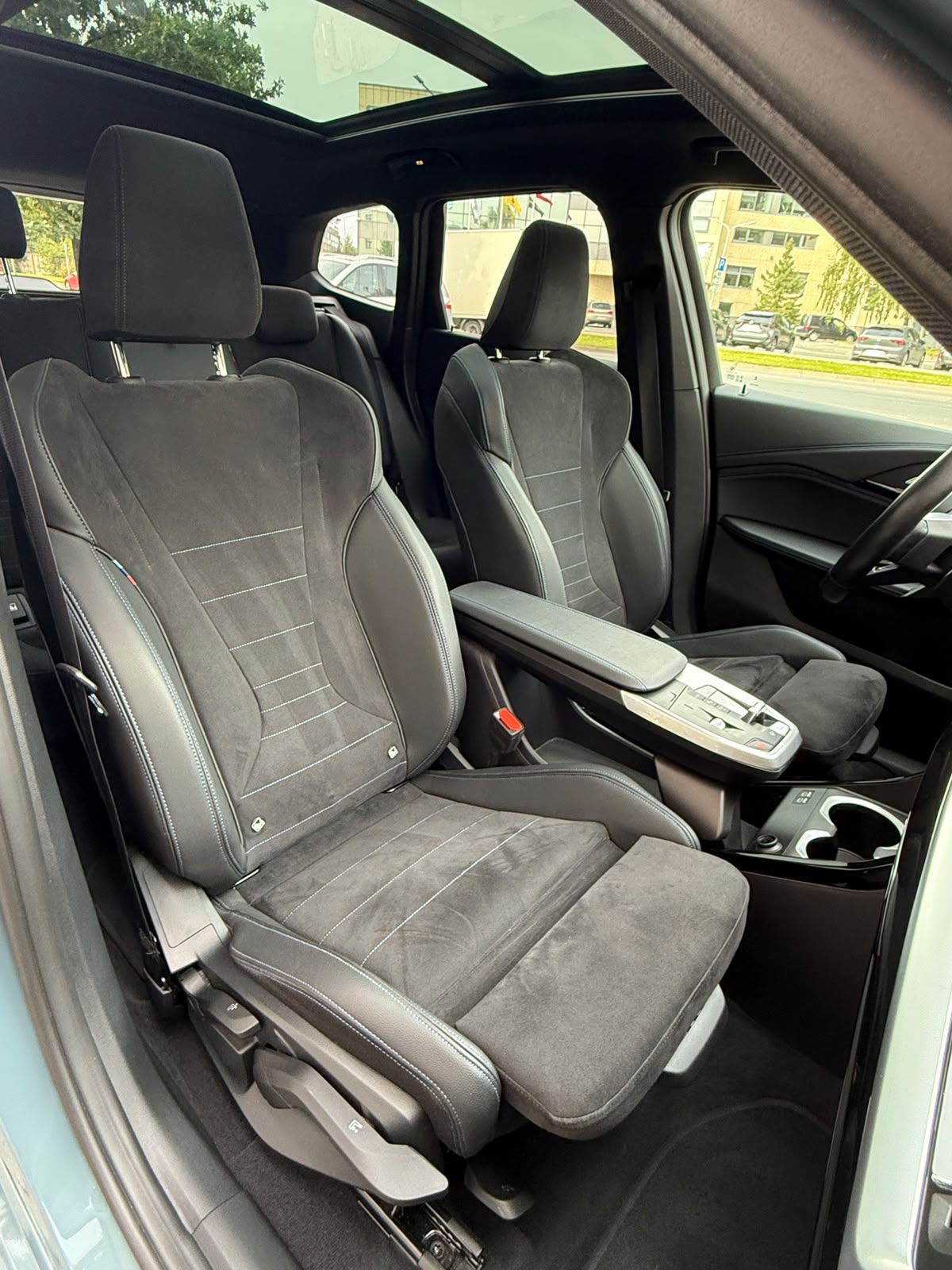 BMW iX1 xDrive30 M Sport - Image 20